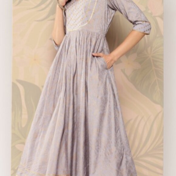 womens dress - Picture 2 of 3